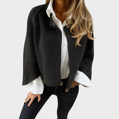 Judith - Elegantiška, šilta trumpa striukė