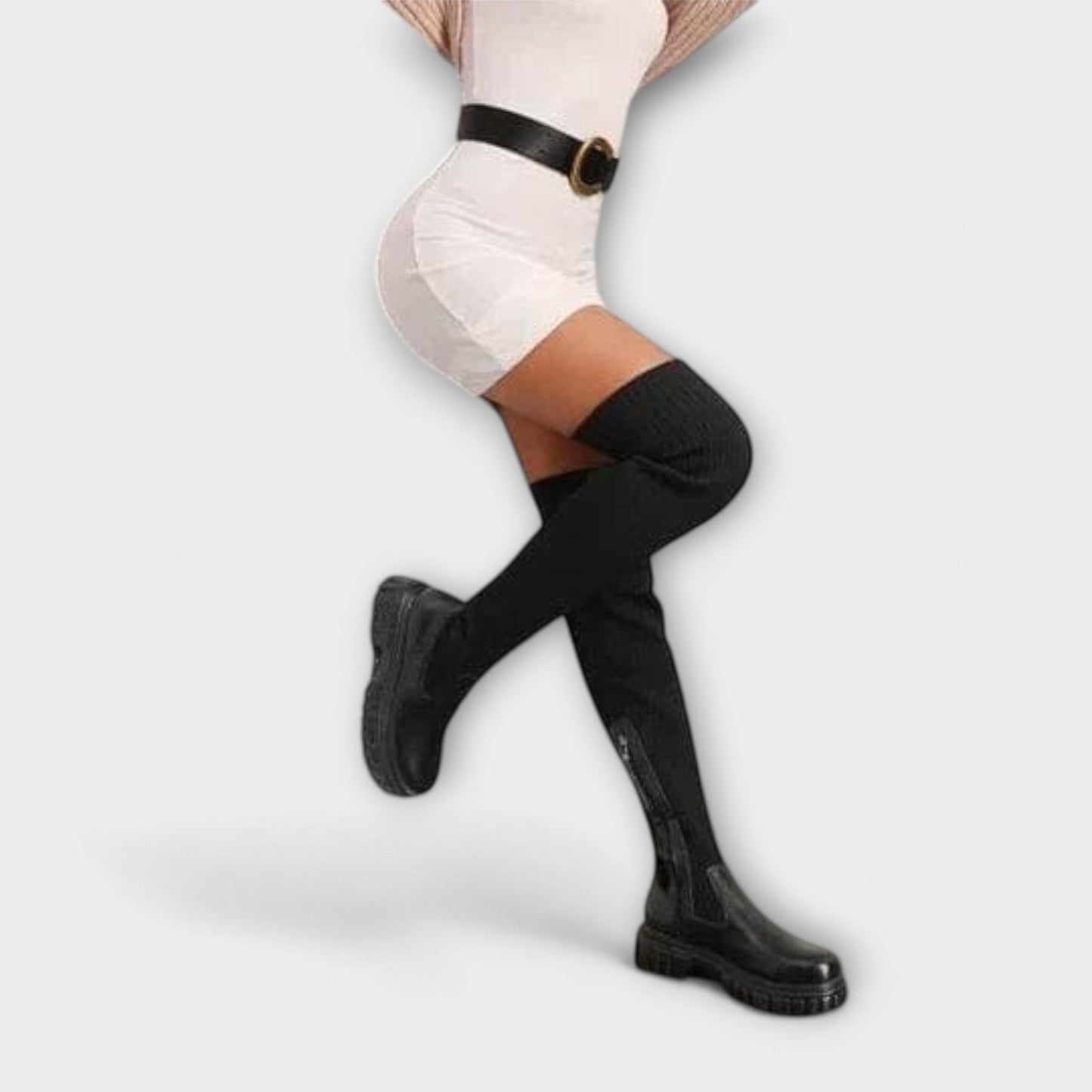 Aušrinė - Batai virš kelių