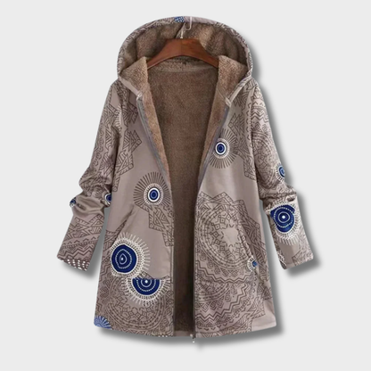 Jurgita™ – Šilta ir Minkšta Džemperio Striukė