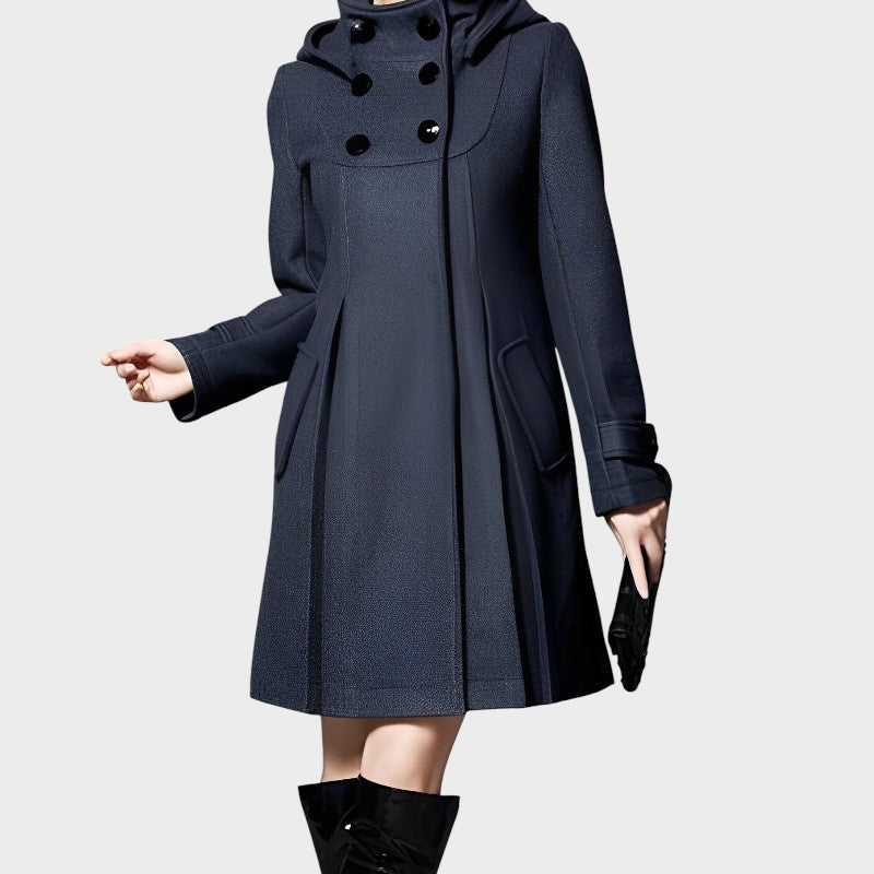 Solvara -  Elegantiška striukė su dvejomis kišenėmis ir gobtuvu