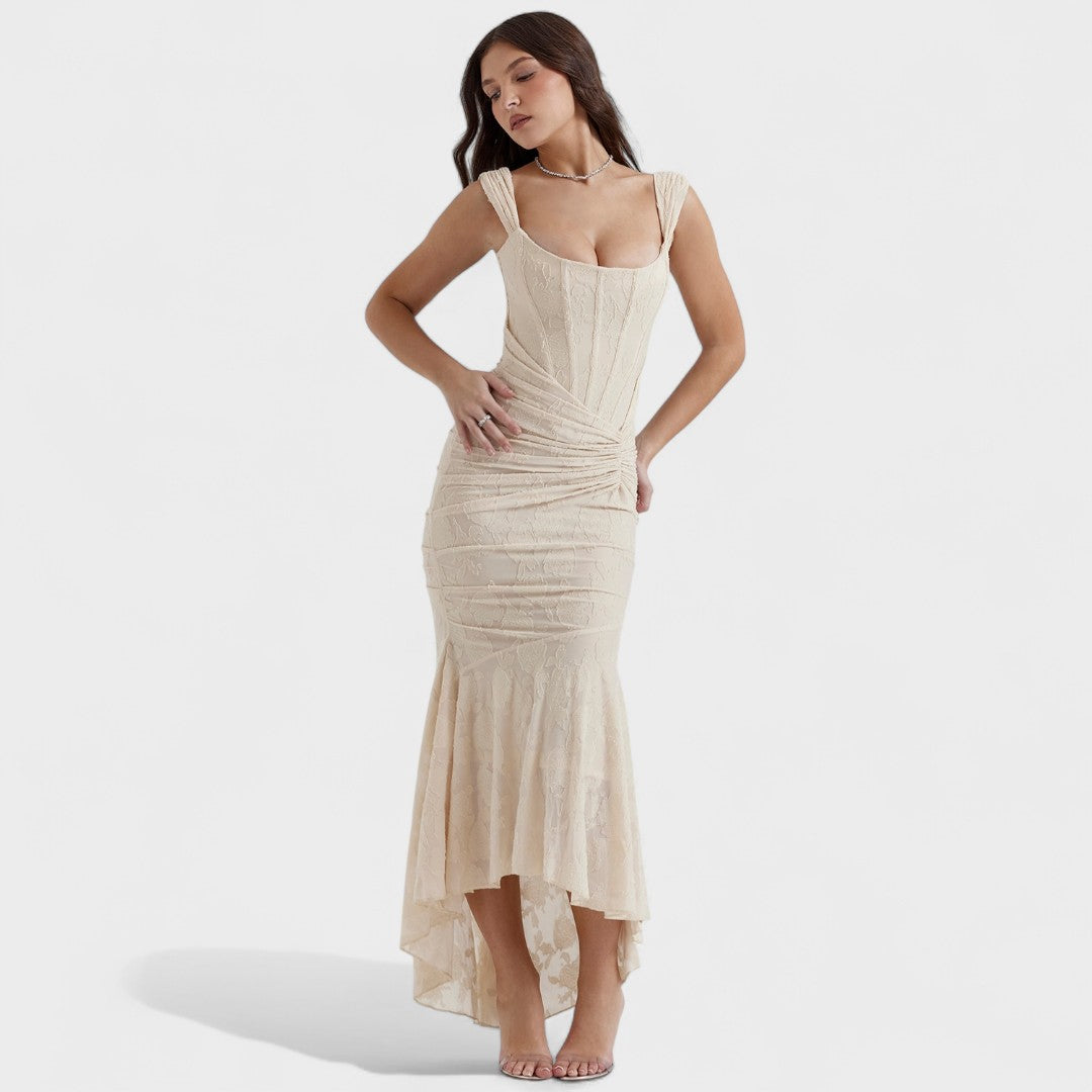 Eduarda - Romantiškos Silueto Suknelė