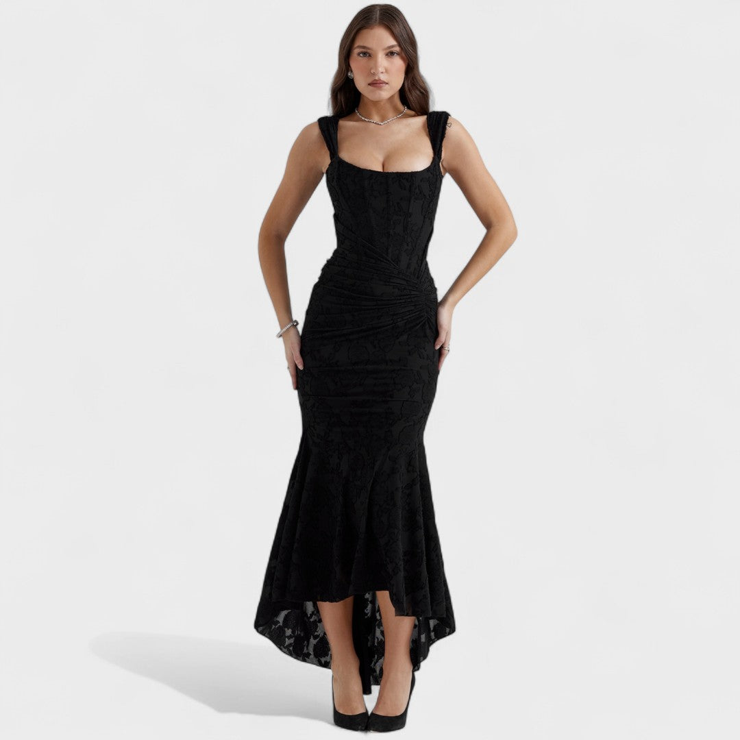 Eduarda - Romantiškos Silueto Suknelė