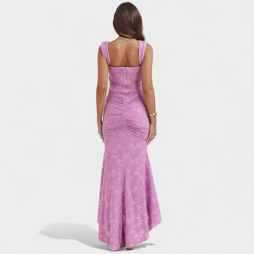 Eduarda - Romantiškos Silueto Suknelė